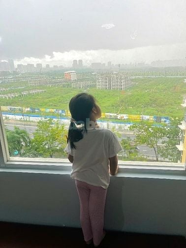 Bán căn hộ Flora Anh Đào (CH 56m2 - Tầng 8, view Landmark 81), mát mẻ,