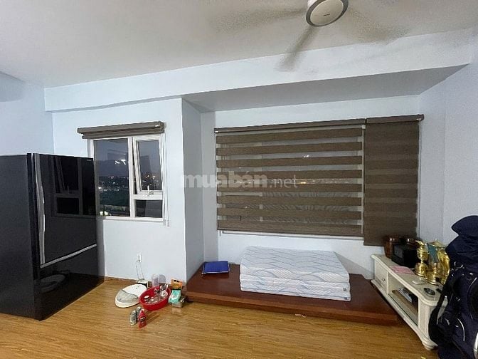Bán căn hộ Flora Anh Đào (CH 56m2 - Tầng 8, view Landmark 81), mát mẻ,