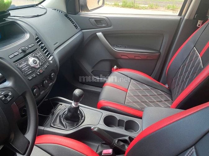 BÁN XE FORD RANGER ĐỜI 2016 XLS 2.2MT MÀU GHI XÁM