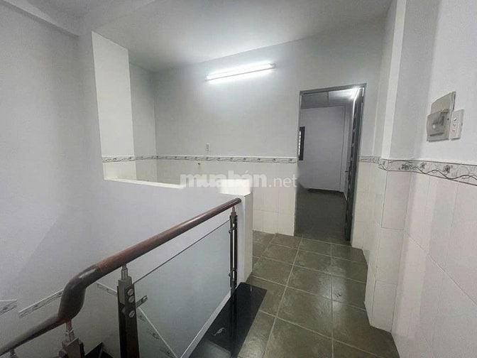 Cho thuê nhà hẻm 5m (XH) Miếu Gò Xoài, P.B.H.Hòa A, Q.B.Tân giá 11tr
