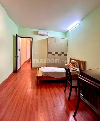 Bán nhà phố Thái Hà 69m2x5T,thang máy,10m oto đỗ, giá15.5tỷ, sát phố.