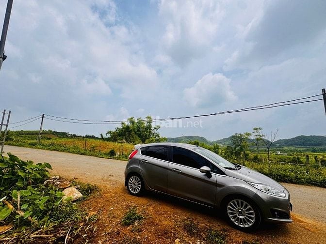 Bán đất mặt đượng nhựa liên xã tại Cao Phong Hòa Bình DT 290m2 có 60m 
