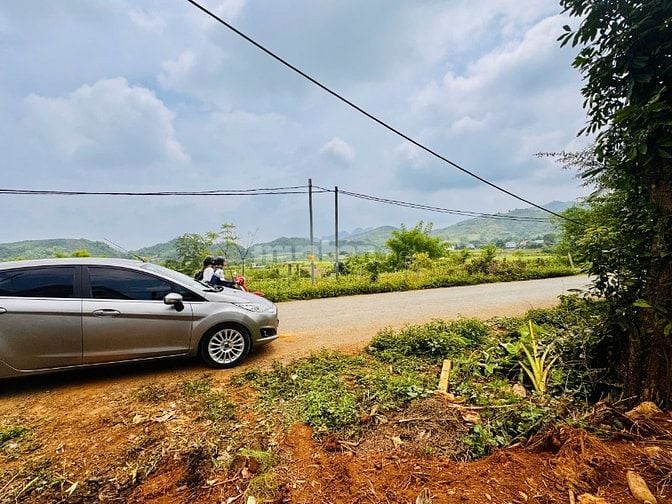 Bán đất mặt đượng nhựa liên xã tại Cao Phong Hòa Bình DT 290m2 có 60m 