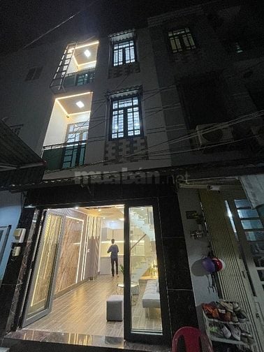 Nhà đẹp 2,25tỷ , Sát bên cầu Ông Bốn  4 phòng ngủ, 3WC