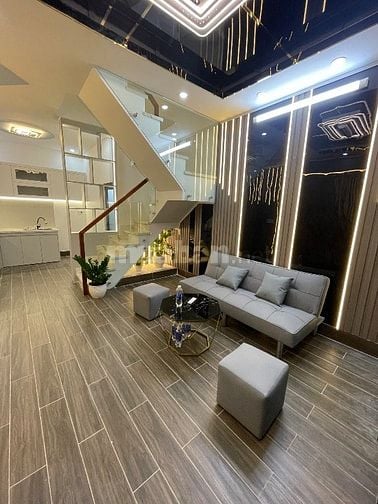 Nhà đẹp 2,25tỷ , Sát bên cầu Ông Bốn  4 phòng ngủ, 3WC