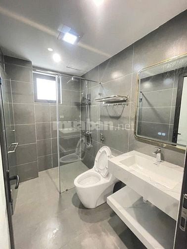 BÁN NHÀ LÔ GÓC NGỌC THỤY - 6TẦNG THANG MÁY - Ô TÔ NGỦ TRONG NHÀ 