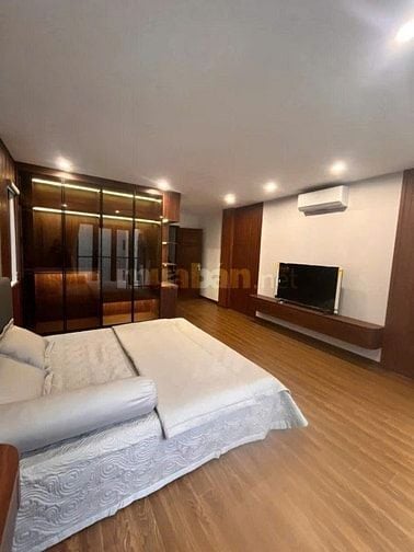 BÁN NHÀ LÔ GÓC NGỌC THỤY - 6TẦNG THANG MÁY - Ô TÔ NGỦ TRONG NHÀ 