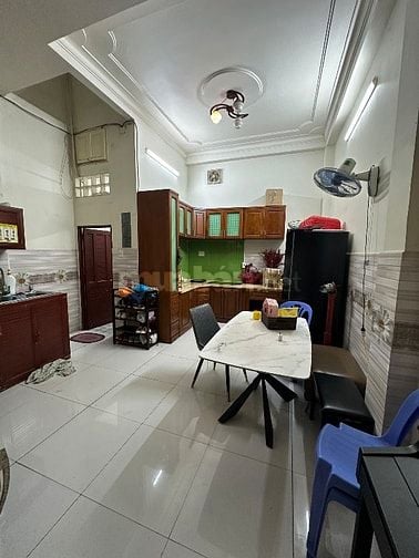 CHO THUÊ NHÀ MẶT TIỀN NGUYÊN CĂN ĐẸP ĐƯỜNG ĐÔNG ĐÚC