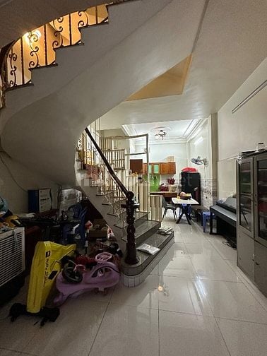 CHO THUÊ NHÀ MẶT TIỀN NGUYÊN CĂN ĐẸP ĐƯỜNG ĐÔNG ĐÚC