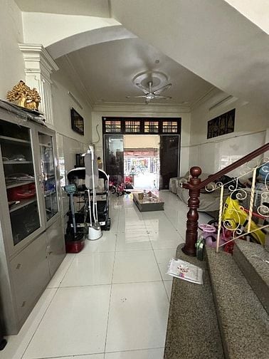CHO THUÊ NHÀ MẶT TIỀN NGUYÊN CĂN ĐẸP ĐƯỜNG ĐÔNG ĐÚC
