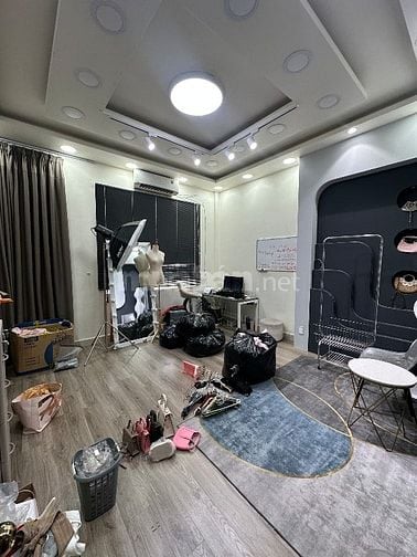 CHO THUÊ NHÀ MẶT TIỀN NGUYÊN CĂN ĐẸP ĐƯỜNG ĐÔNG ĐÚC