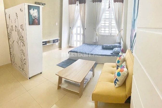 Bán nhà khu Hoàng Hoa Thám, Tân bình có 9 căn hộ cao cấp thu nhập 60tr