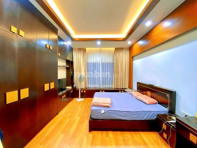 HIẾM!PHÂN LÔ TRẦN QUANG DIỆU42M2*5T,VỈA HÈ,KINH DOANH,10M RA PHỐ,17TỶ.