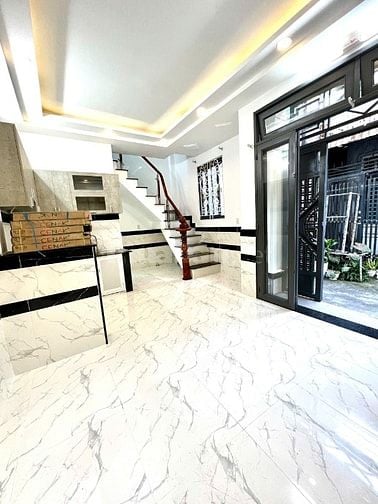 2.8 tỷ nhà shr quận 12 , 2 pn 24m2 hẻm ba gác nhà chính chủ 