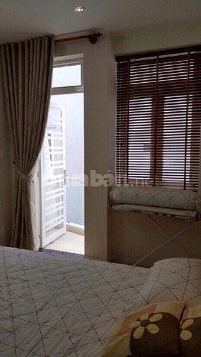 NHÀ 4 TẦNG BTCT- 30M2 - BAN CÔNG SÂN TRƯỚC - DT 30M2 - GIÁ 5.7 TỶ