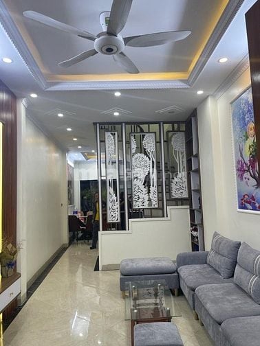 Bán nhà phân lô nguyễn phúc lai - hoàng cầu