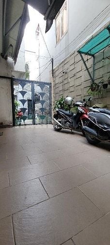 NHÀ 4 TẦNG BTCT- 30M2 - BAN CÔNG SÂN TRƯỚC - DT 30M2 - GIÁ 5.7 TỶ