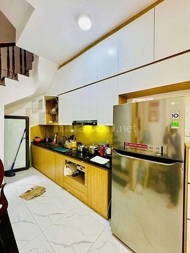 BÁN NHÀ BÙI XƯƠNG TRẠCH 65M2 4TẦNG , SỔ NỞ HẬU , BA GÁC ĐỖ CỬA .