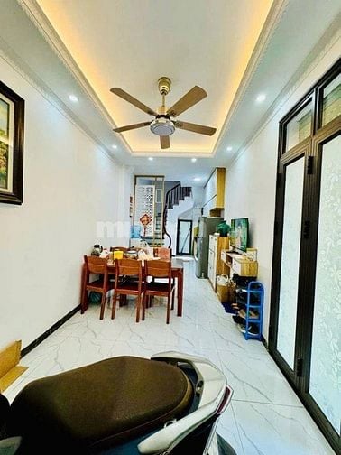 BÁN NHÀ BÙI XƯƠNG TRẠCH 65M2 4TẦNG , SỔ NỞ HẬU , BA GÁC ĐỖ CỬA .