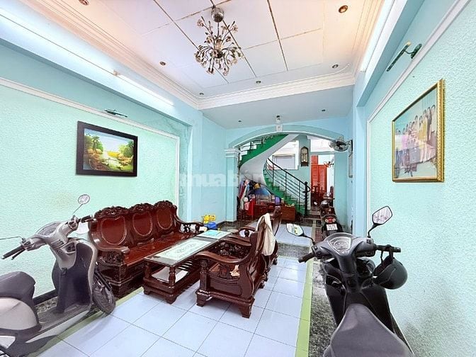GIảm giá sâu! Nhà 4tầng Mặt tiền đường số Cư xá Chu Văn An giá cực tốt