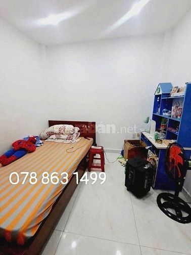 CHÚ TRÍ BÁN NHÀ 1 TRỆT 1 LẦU KINH DOANH LÀM ĐẸP CHỢ BÌNH CHÁNH 620TR