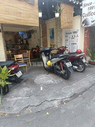 Cần sang quán cafe góc 2 mặt tiền đường Nguyễn Trường Tộ giá 130tr