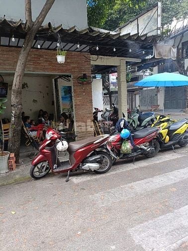 Cần sang quán cafe góc 2 mặt tiền đường Nguyễn Trường Tộ giá 130tr