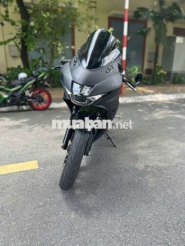 Suzuki GSX150R bstp