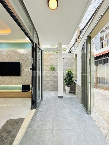 CHÍNH CHỦ BÁN NHÀ LÊ ĐỨC THỌ 1LẦU 3PN HẺM XE HƠI NHÀ ĐẸP GIÁ MỀM