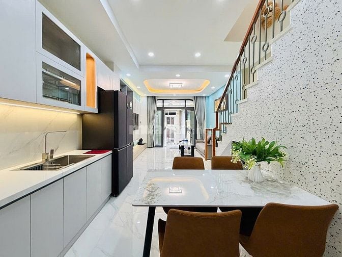 CHÍNH CHỦ BÁN NHÀ LÊ ĐỨC THỌ 1LẦU 3PN HẺM XE HƠI NHÀ ĐẸP GIÁ MỀM