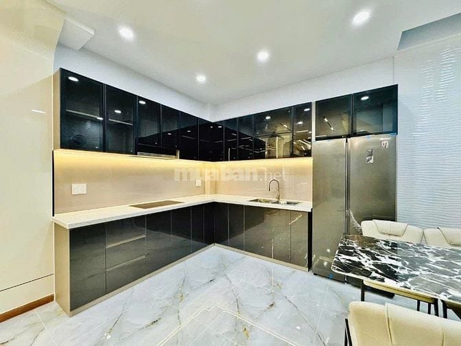 CHÚ VĨNH BÁN NHÀ VỪA HOÀN CÔNG, TẶNG BỘ NỘI THẤT XỊN ĐẸP Đ.NG HỒNG ĐÀO