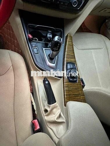 BMW 3 Series 2015 320i - 57295 km
