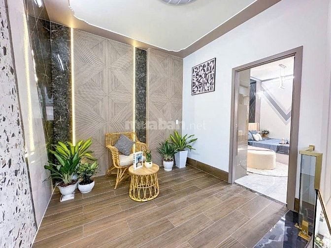 Bán gấp nhà ngay UBND Bình Chánh đang cho thuê 6tr/tháng - SHR