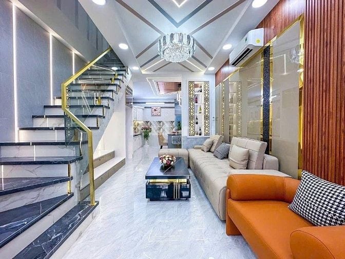 Bán gấp nhà ngay UBND Bình Chánh đang cho thuê 6tr/tháng - SHR