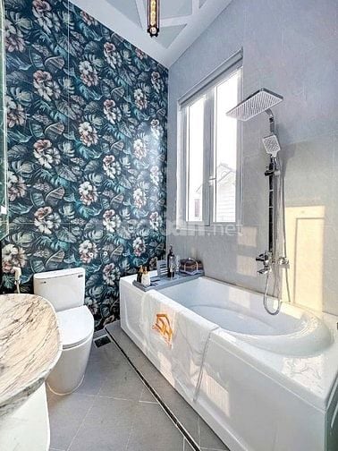 Bán gấp nhà ngay UBND Bình Chánh đang cho thuê 6tr/tháng - SHR