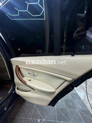 BMW 3 Series 2015 320i - 57295 km