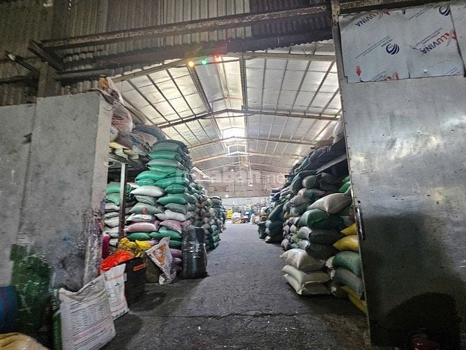 Cho thuê kho xưởng 2.000m2 , đường Võ Văn Vân, Bình Tân,giá : 120tr/TH