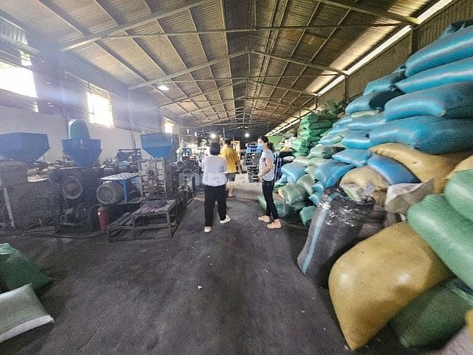 Cho thuê kho xưởng 2.000m2 , đường Võ Văn Vân, Bình Tân,giá : 120tr/TH