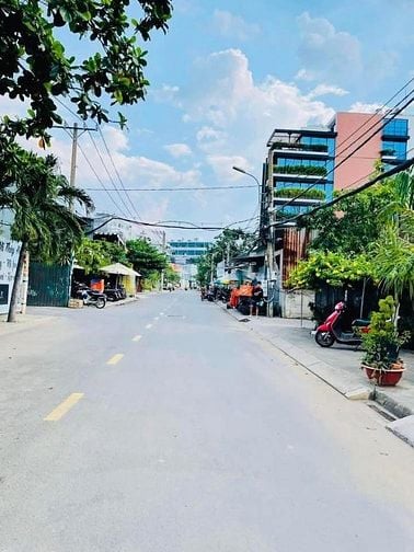 Bán lô đất đẹp xe tải (19x30) 496/63 Dương Quảng Hàm p6 Gò Vấp (Bờ kè 