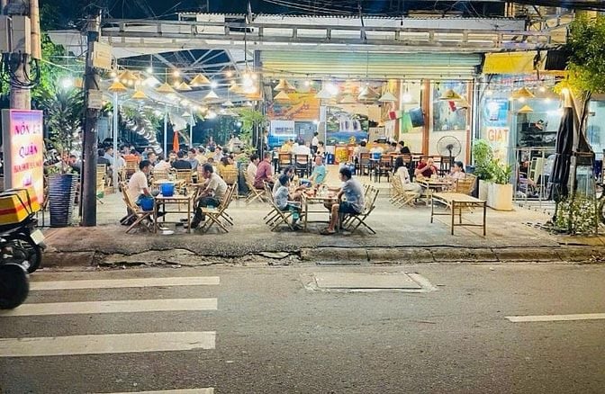 Sang quán số 41 Nguyễn Cửu Đàm, P.Tân Sơn Nhì, Q.Tân Phú, DT 120m2