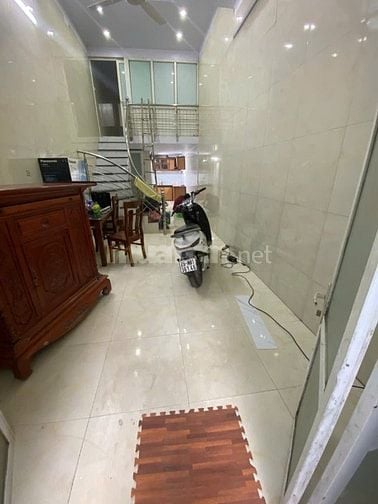 Cho thuê nhà ngõ 264 phố Âu Cơ, Nhật Tân, quận Tây Hồ, nhà mới đẹp 