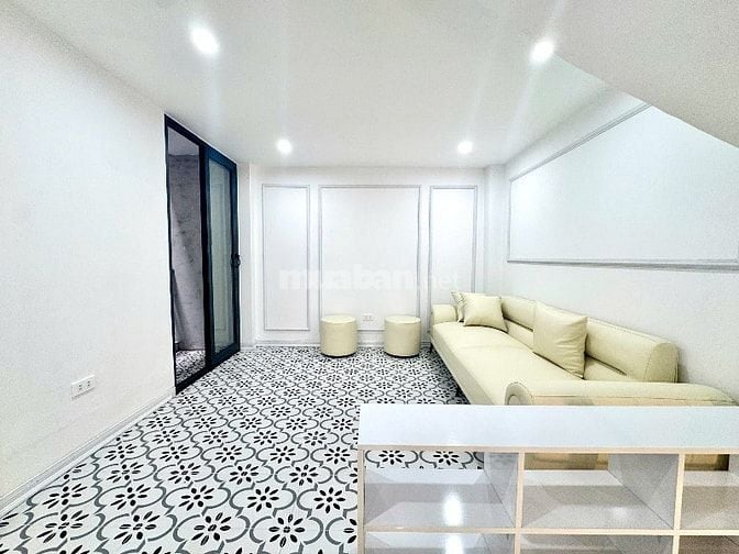 NHÀ SIÊU ĐẸP FULL NỘI THẤT XỊN SÒ - 15m RA MẶT PHỐ ÔTÔ TRÁNH