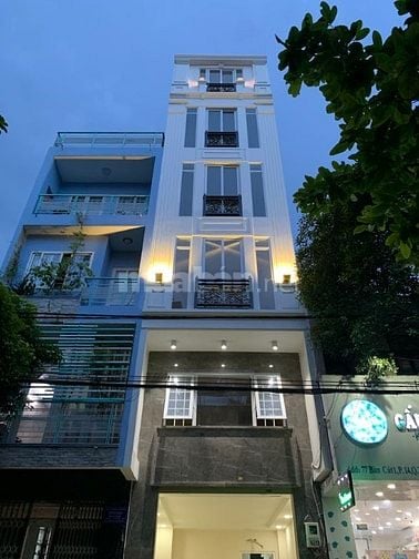 Nhà đẹp mới có thang máy tiện kinh doanh