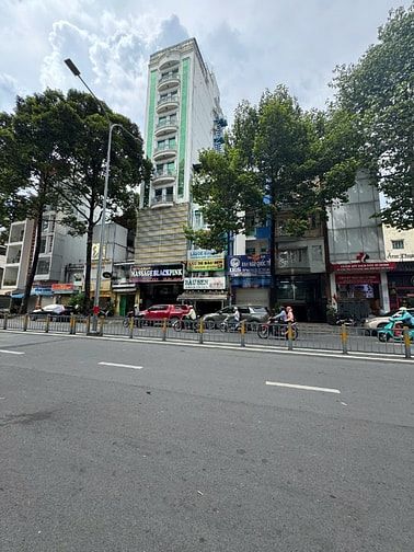 Mặt tiền quận 5, Đường Lê Hồng Phong Phường 3, 4.3x20  6 tầng 39,9 tỉ 
