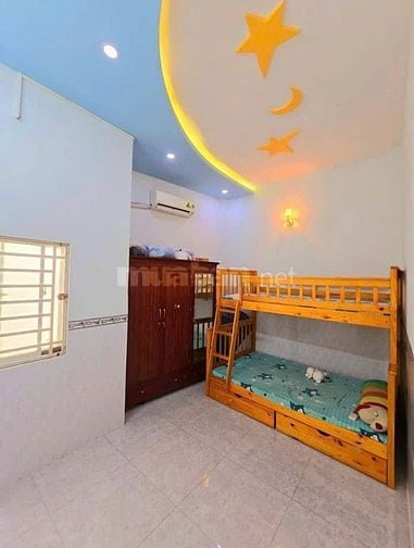 CẦN BÁN GẤP CĂN NHÀ ĐƯỜNG TỈNH LỘ 10 QUẬN BÌNH TÂN HẺM /NGẮN
