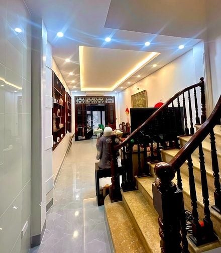 Chính chủ bán nhà ngõ 69 Nguyễn Phúc Lai 42m2x5T,oto đỗ 10m,KD,12.6tỷ.