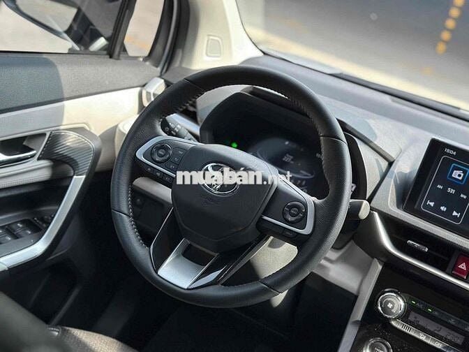Toyota Veloz Cross 2022 CVT Top - 22000 km