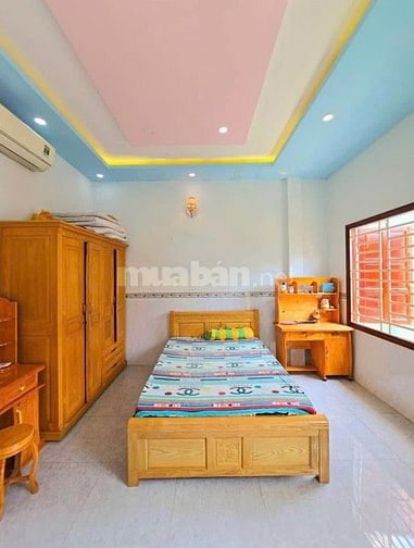 CẦN BÁN GẤP CĂN NHÀ ĐƯỜNG TỈNH LỘ 10 QUẬN BÌNH TÂN HẺM /NGẮN