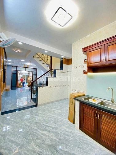 bán nhà ngay đường 23, thủ đức. Giá: 2 tỷ 120tr/ 65m2, sổ riêng