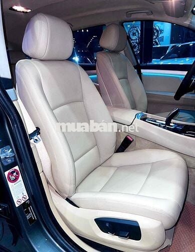 BMW 528i GT Model 2014 - 72000 km